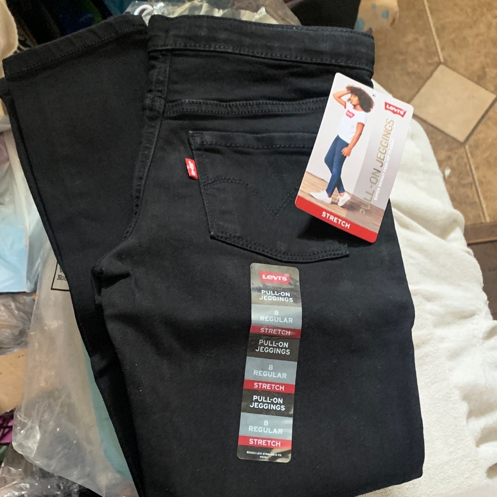 NWTS! Levi's Black Stretch Jeggings FIRM!